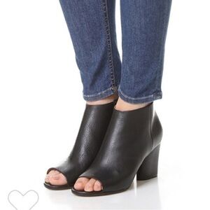 Maison Martin Margiela  Leather Ankle Boots Black Peep-Toes/Size-7/EUC